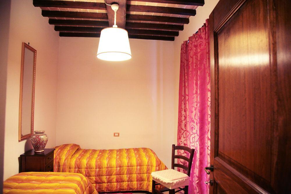 Agriturismo Ponte Di Riocchio Gubbio Exterior foto