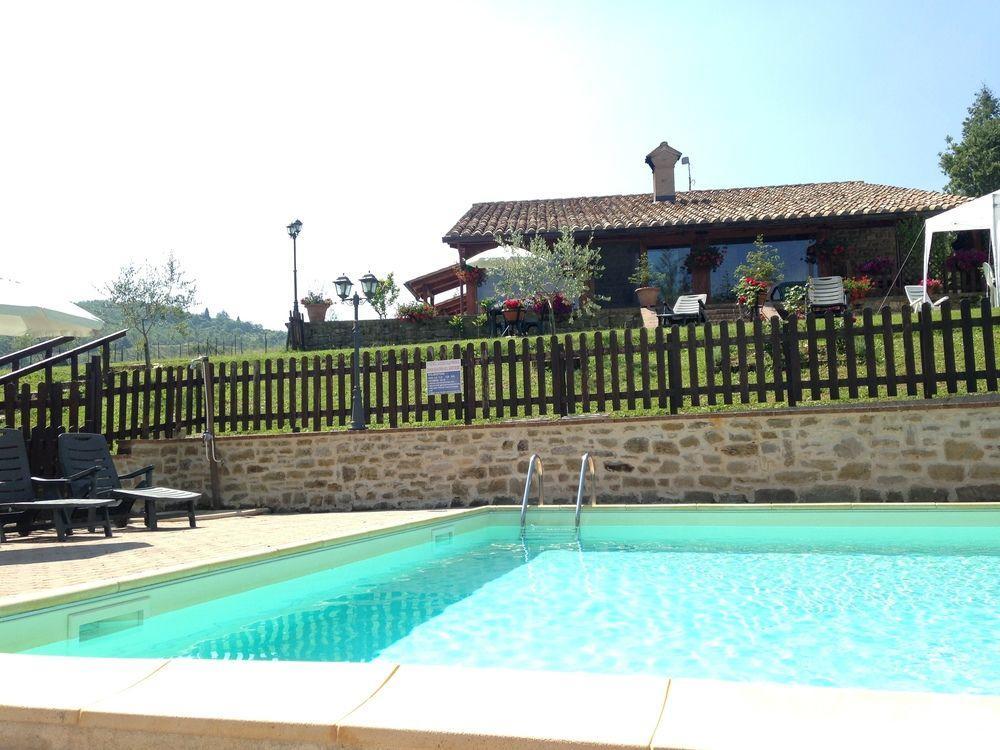 Agriturismo Ponte Di Riocchio Gubbio Exterior foto